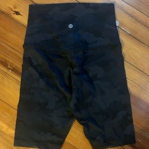 Lululemon Align biker short